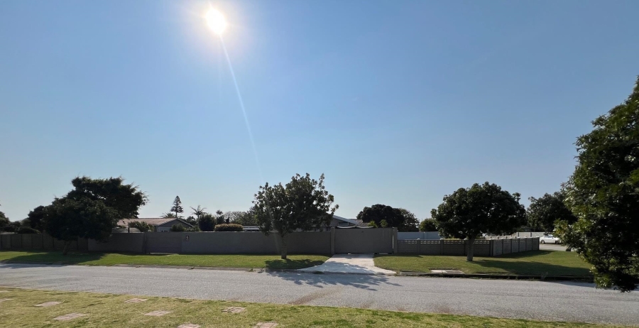 3 Bedroom Property for Sale in Greenshields Park Eastern Cape